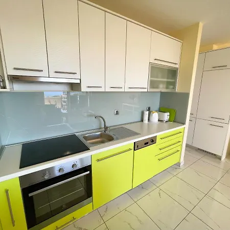 Josip Apartment *